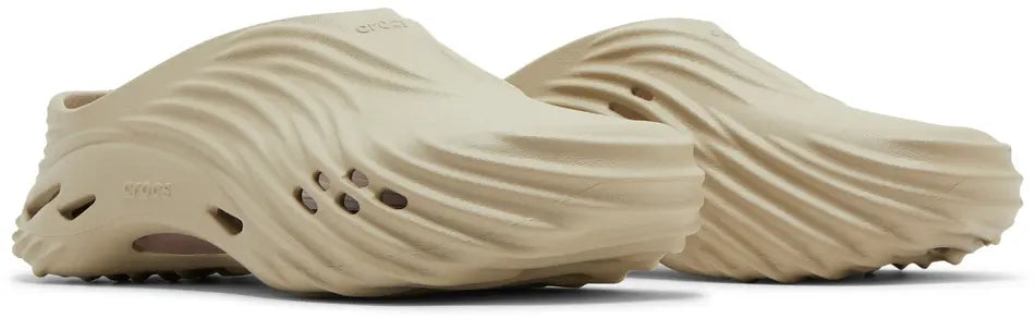 Crocs Echo Wave Clog Moth