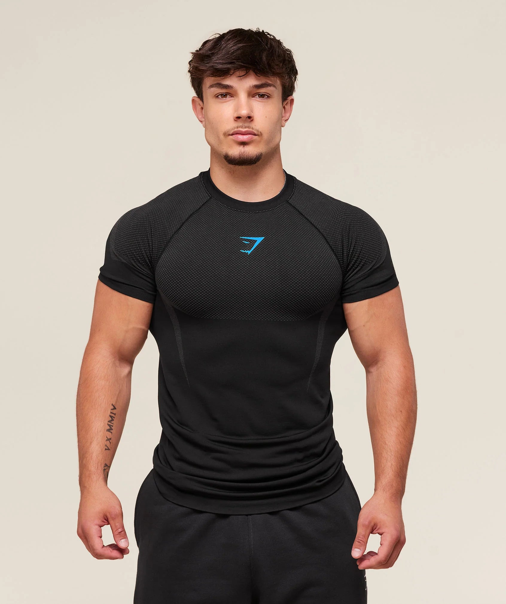 Gymshark Onyx 5.0 Seamless T-shirt Black/Onyx Grey face 2