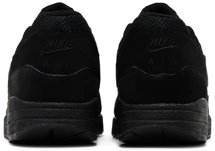 Hell counter Nike Air Max 1 Essential Triple Black
