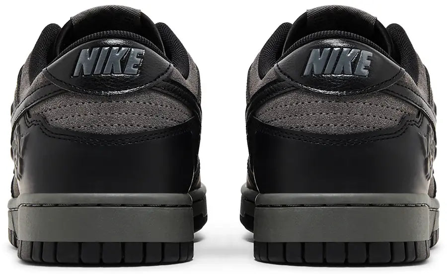 Hell counter Nike Dunk Low Black Roses (W)