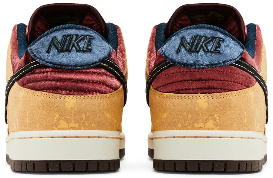 Hell counter Nike SB Dunk Low City of Cinema