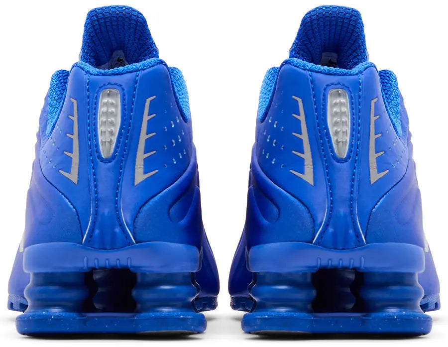 Hell counter Nike Shox R4 Racer Blue Metallic Silver (W)