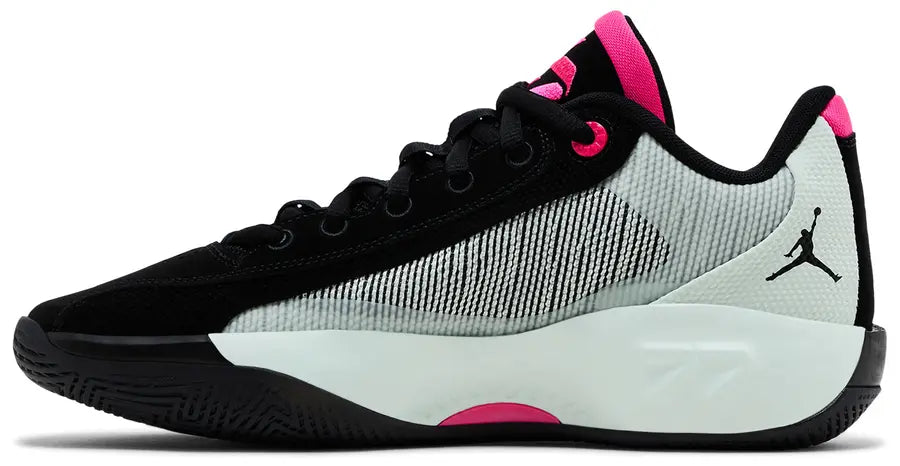Jordan Luka .77
Black Hyper Pink Barely Green