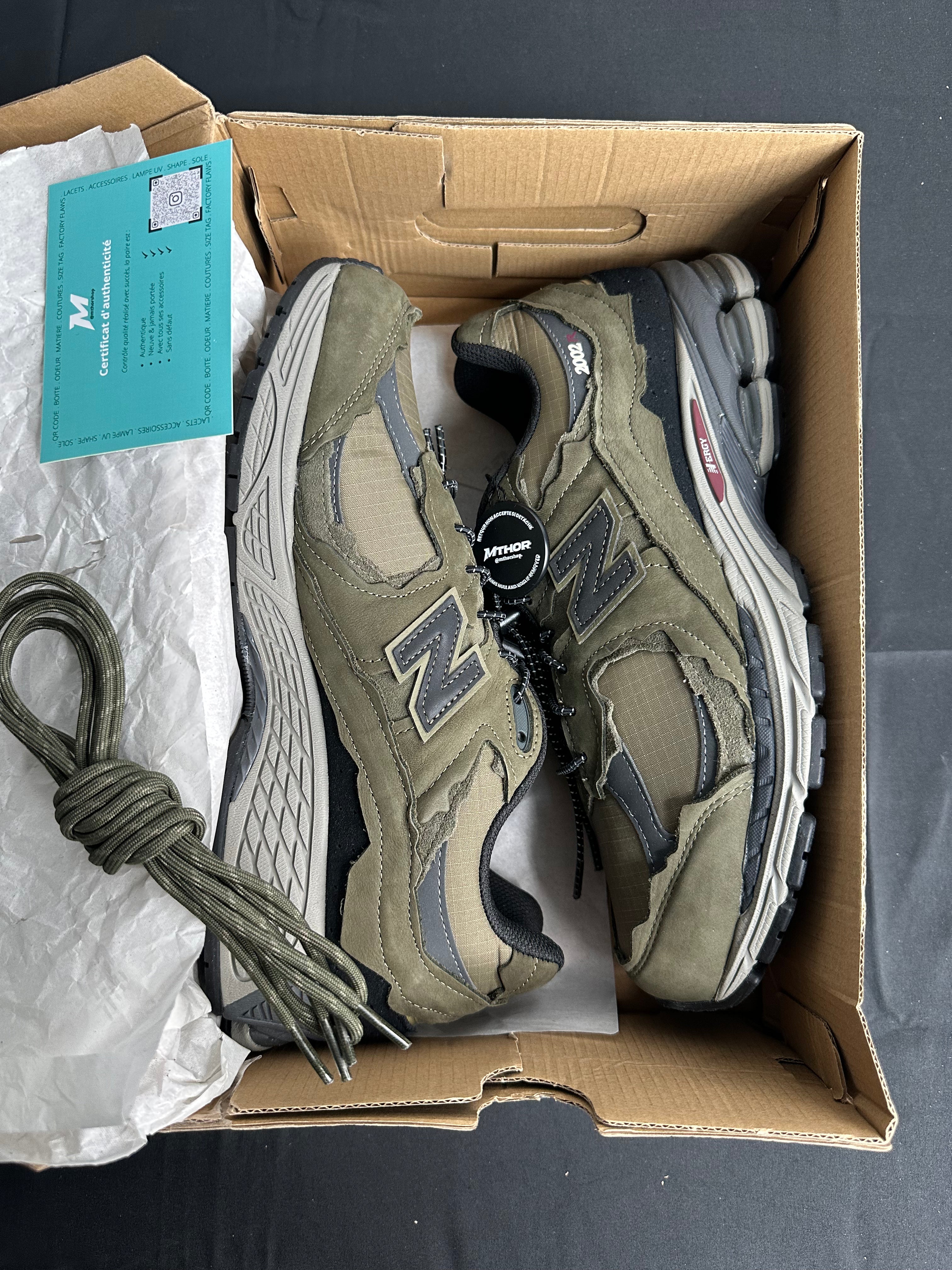 New Balance 2002R Protection Pack Dark Moss Look