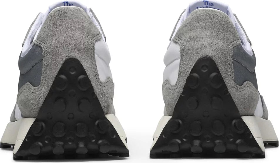 New Balance 327 Grey heel counter