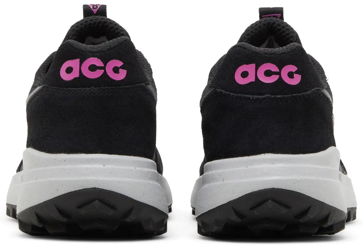 Nike ACG Lowcate Black Cool Grey heel counter