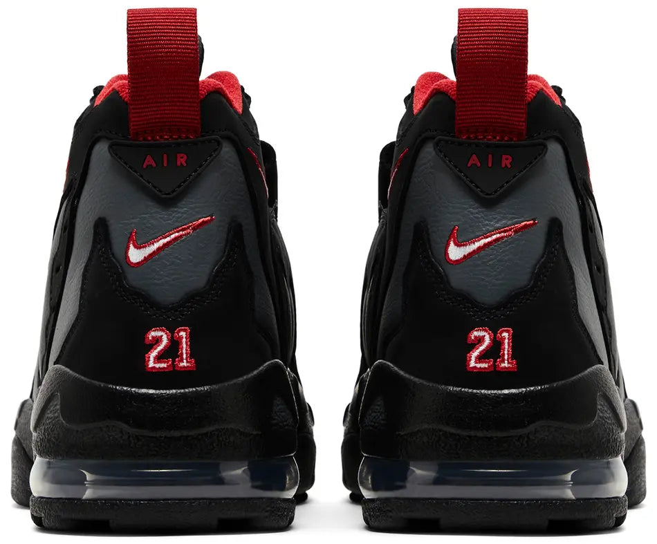 Nike Air DT Max '96 Falcons heel counter