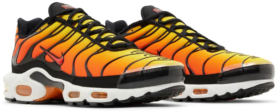 Nike Air Max Plus Sunset (2024) pair