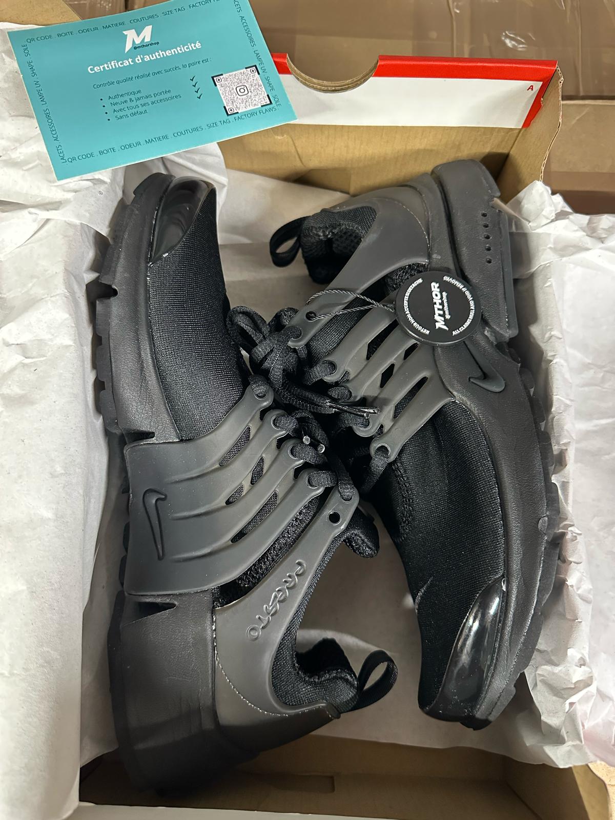 Nike Air Presto Triple Black Shiny Toe wave box and accessories