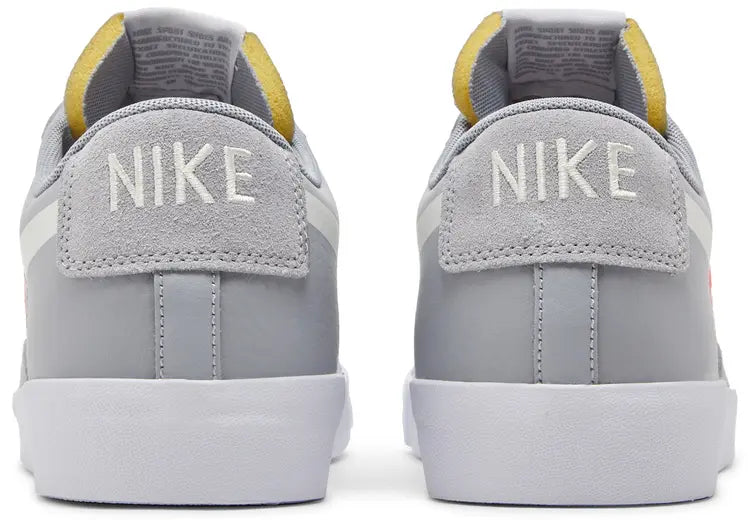 Nike_Blazer_Low_Print_Wolf_Grey_Sail_Bright_Crimson-heelcounter
