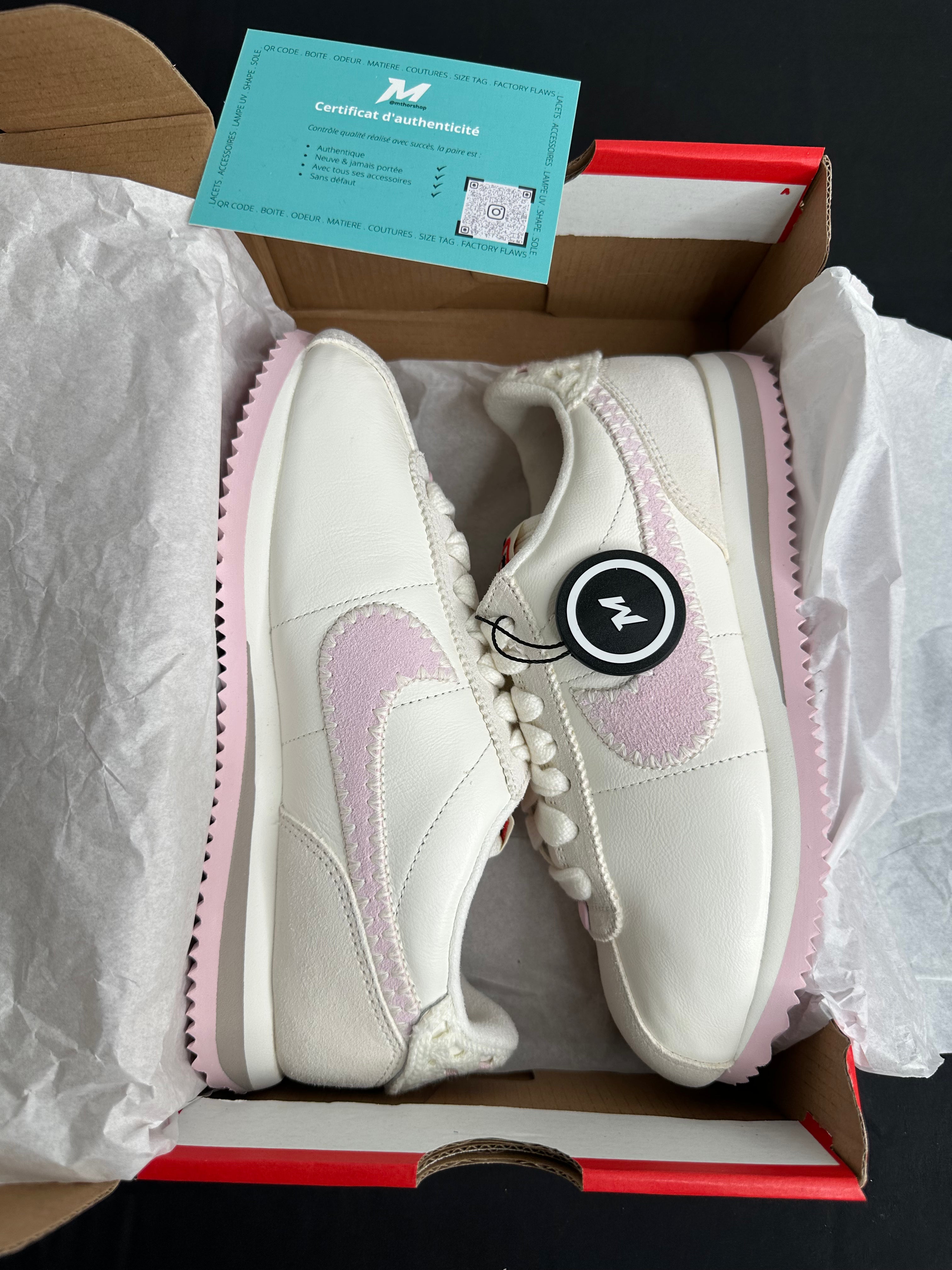 Nike Cortez Valentine's Day (2025) (W) Look