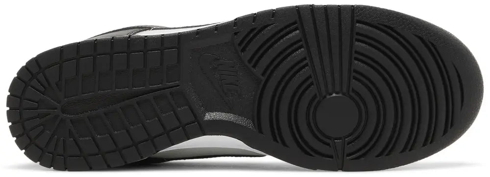 Nike Dunk low mini Swoosh coloris noir/orange Sole