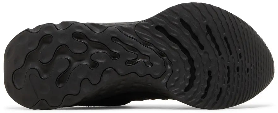 Nike React Infinity Run Flyknit 3
Triple Black