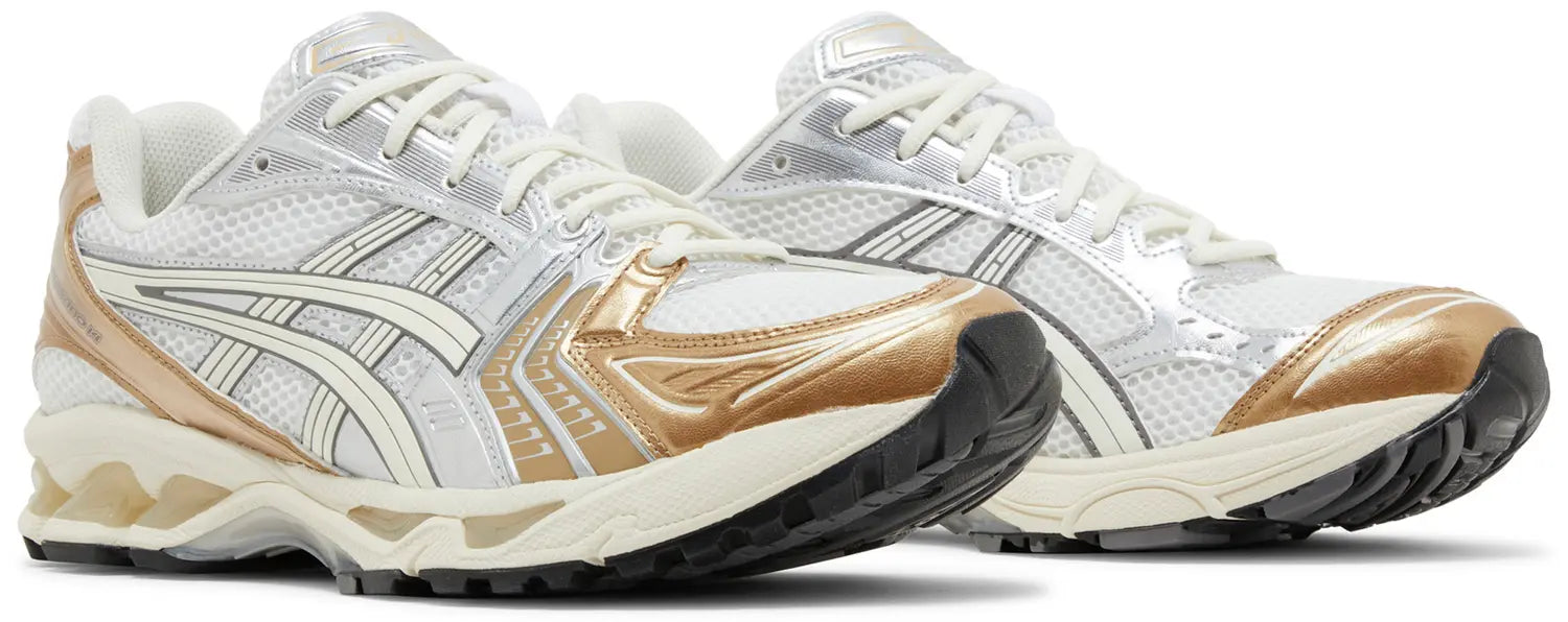 Pair ASICS GEL-Kayano 14
Olympic Medals