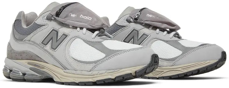 Pair New_Balance_2002R_Grey_Pocket-pair