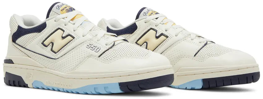 Pair New Balance 550
Rich Paul