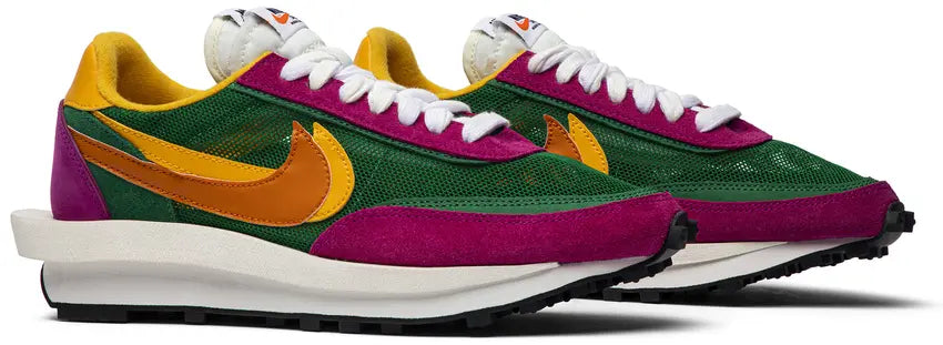 Pair Nike LD Waffle sacai Pine Green