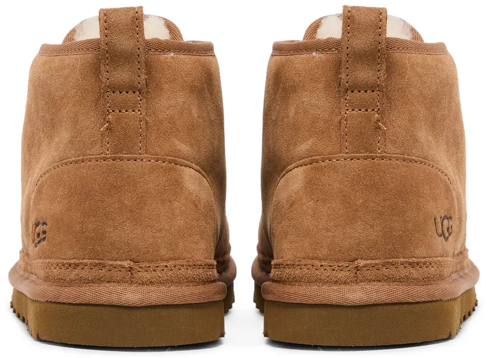 UGG Neumel Boot Chestnut heel counter