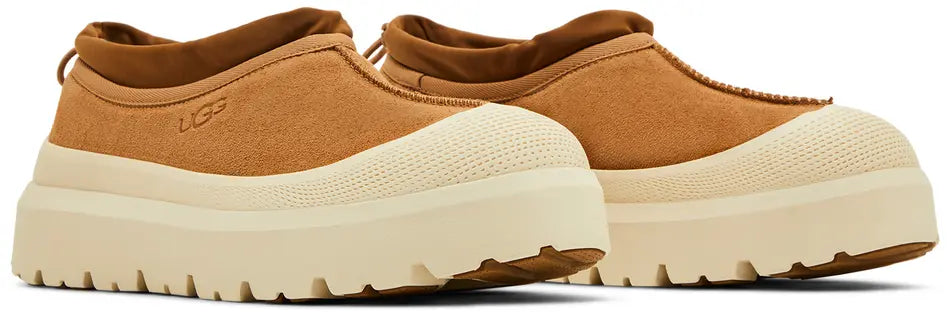 UGG Tasman Weather Hybrid Slipper Chestnut Whitecap pair