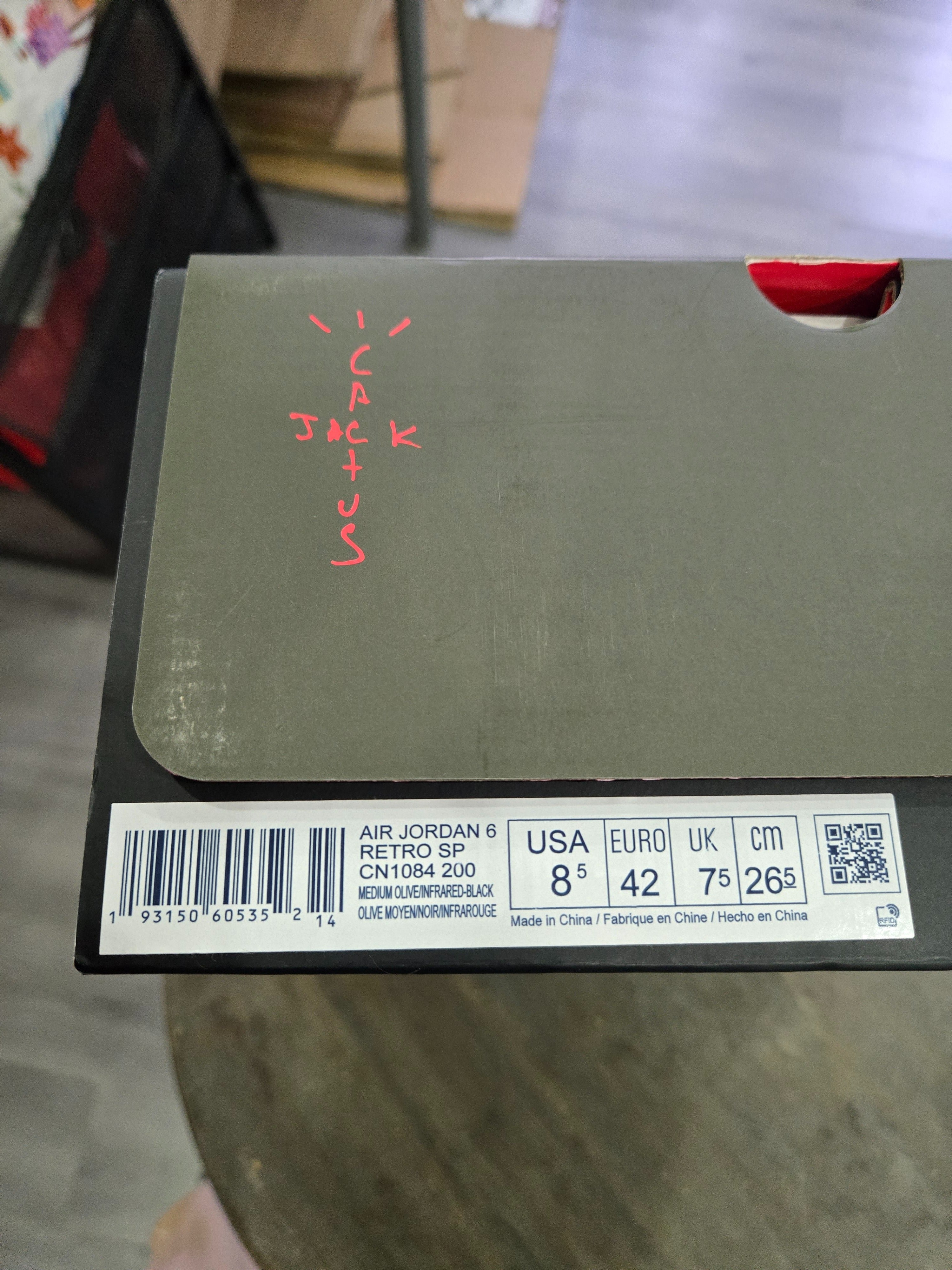 Jordan 6 Retro Travis Scott-Box-Label