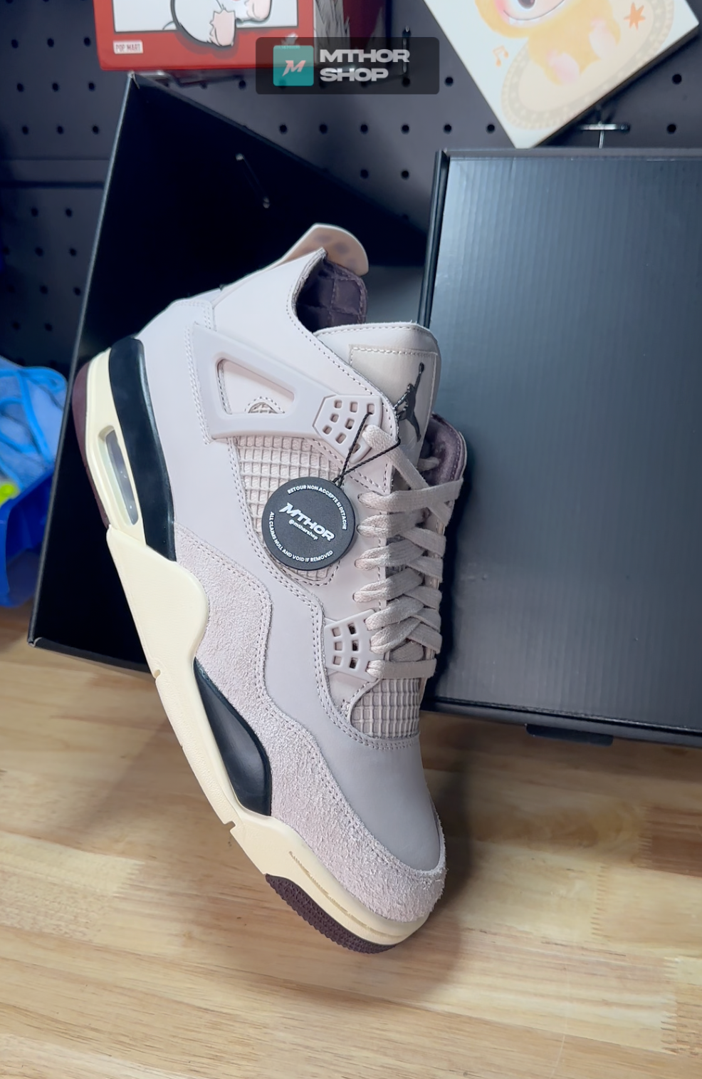 Unboxing Video Jordan 4 Retro OG SP A Ma Maniére While You Were Sleeping (W)