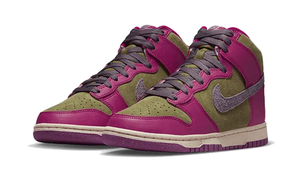 Dunk High Dynamic Berry