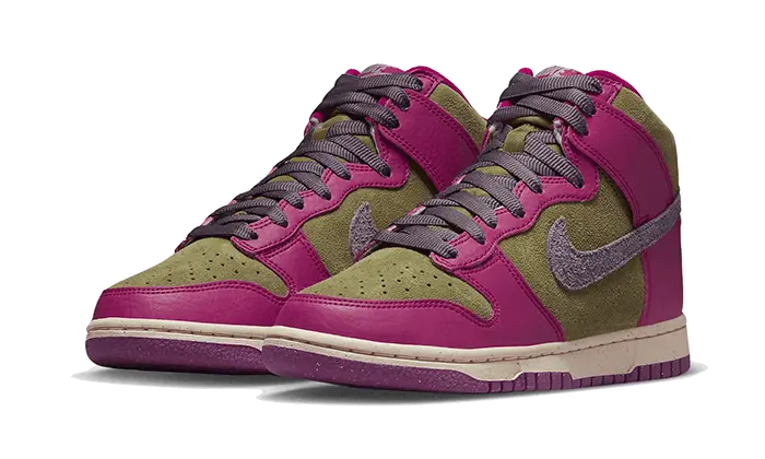 Dunk High Dynamic Berry