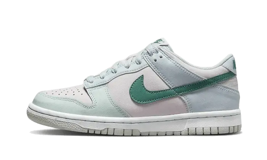 Nike Dunk Low Mineral Teal