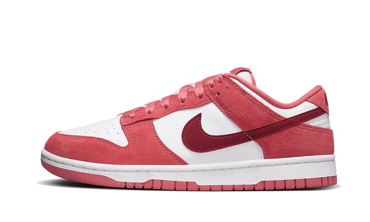 Nike Dunk Low Valentine's Day