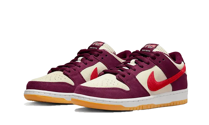 SB Dunk Low Skake Like A Girl Bordeaux