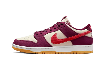 SB Dunk Low Skake Like A Girl Bordeaux