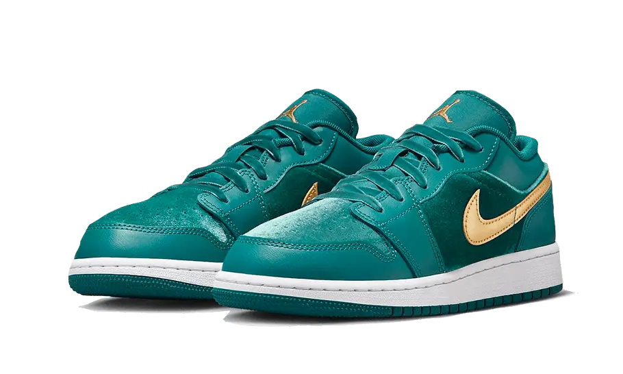 Air Jordan 1 Low Velvet Geode Teal