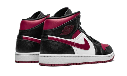 Air Jordan 1 Mid Bred Toe - 554724-066