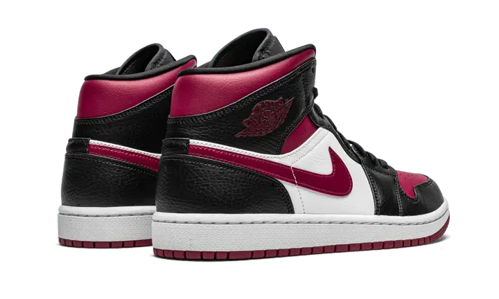 Air Jordan 1 Mid Bred Toe - 554724-066