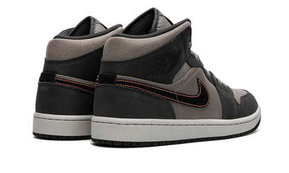 Air Jordan 1 Mid SE Night Stadium