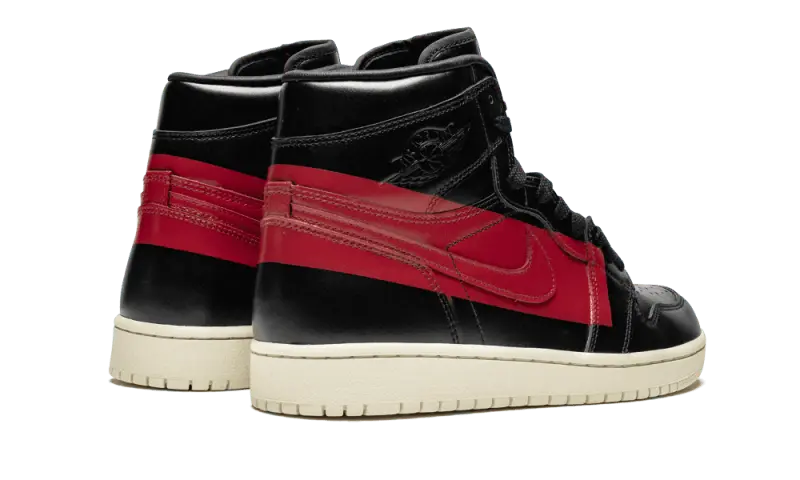 Air Jordan 1 Retro High OG Defiant Couture