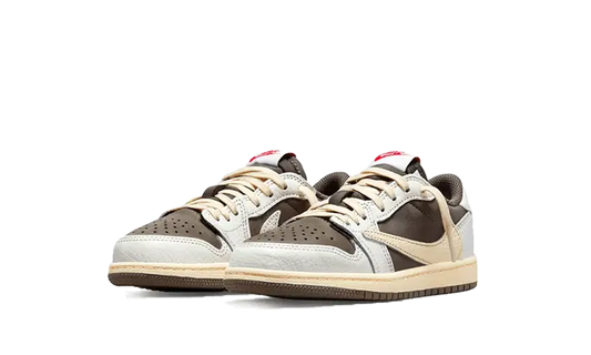 Chaussure travis scott on sale