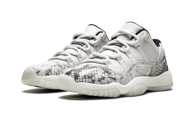 Nike air jordan retro xi 11 low light bone snakeskin best sale