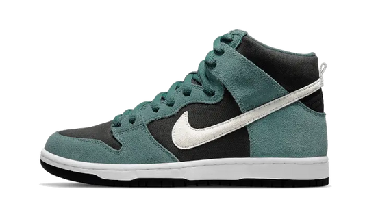 Nike SB Dunk High Green Suede