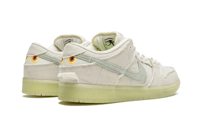 Nike SB Dunk Low Mummy - DM0774-111