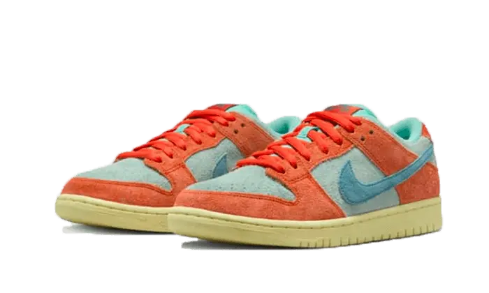 Nike SB Dunk Low Orange Emerald Rise