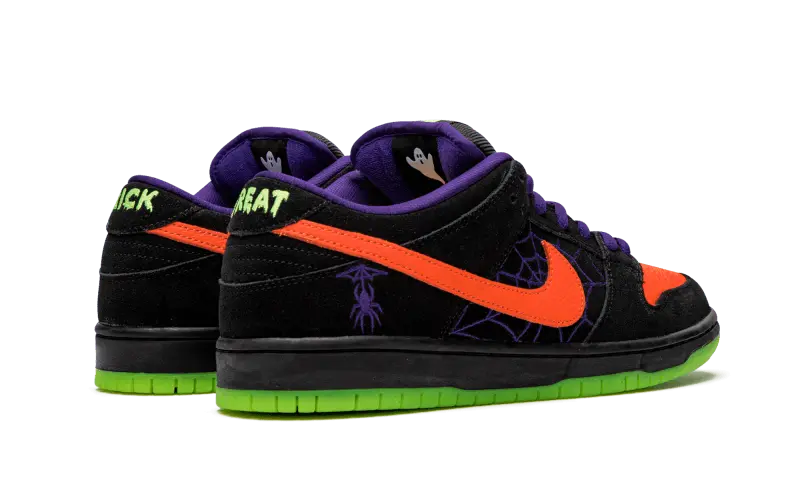 SB Dunk Low Night of Mischief MTHOR SHOP