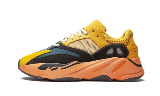 TUTTE le Yeezy 700 Page 2 MTHOR SHOP